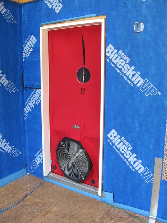 blower door test